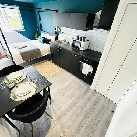 Etta'S House - No 31 - A Cozy Urban Escape Apartment London Room photo