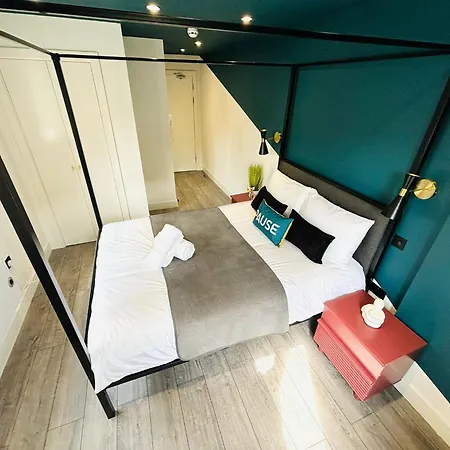Etta'S House - No 31 - A Cozy Urban Escape Apartment London Room photo